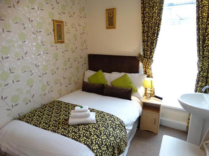 Adelphi Guest House Southport Exterior photo